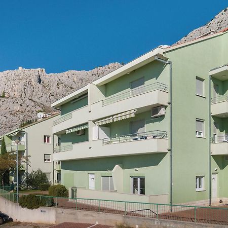 Nice Apartment In Omis With House Sea View Exterior photo